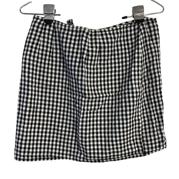 Madewell Gingham Cottagecore Wrap Mini Skirt Black and White EUC small 4 - Picture 2 of 6